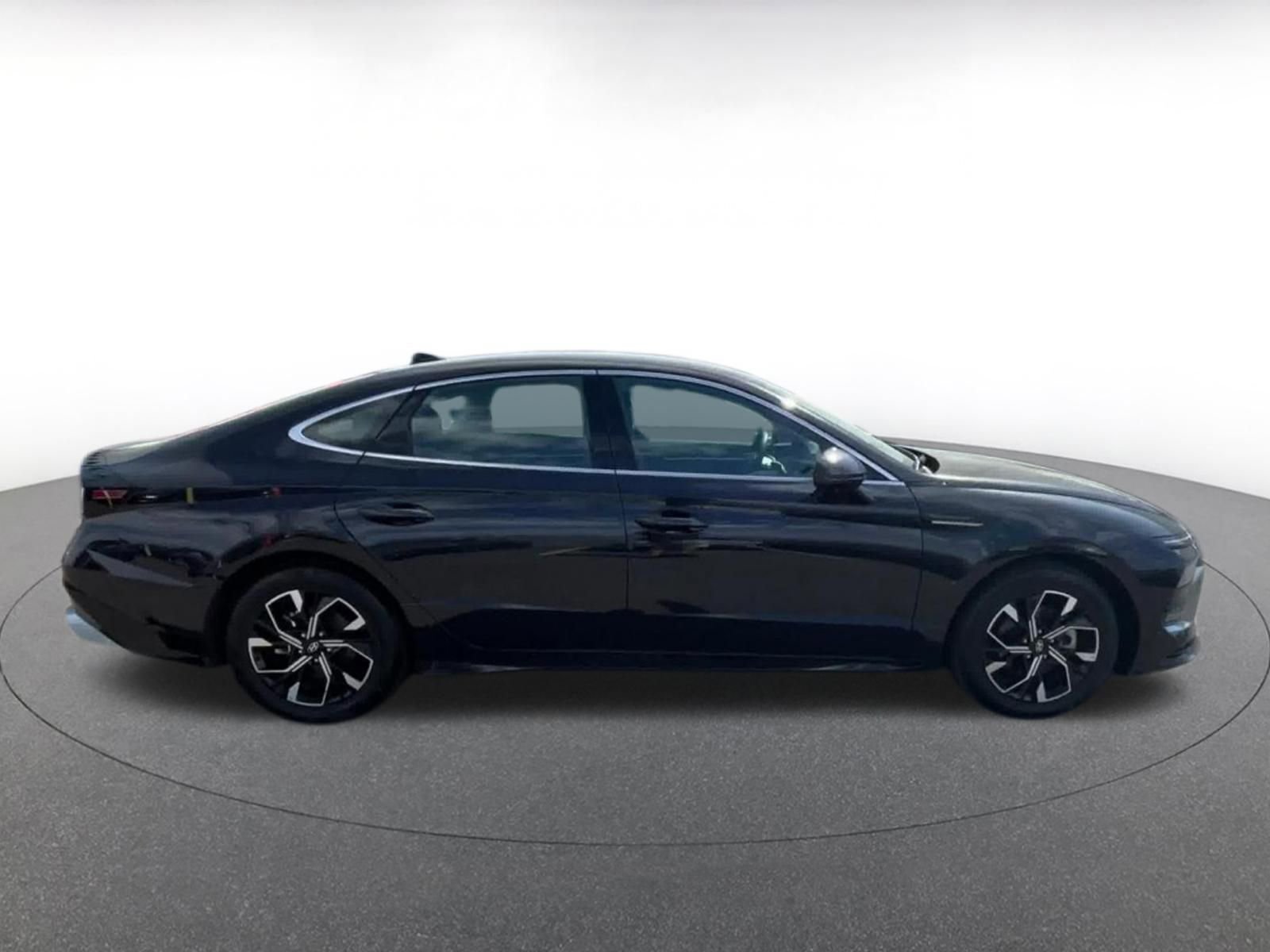 Used 2025 Hyundai Sonata SEL image 16