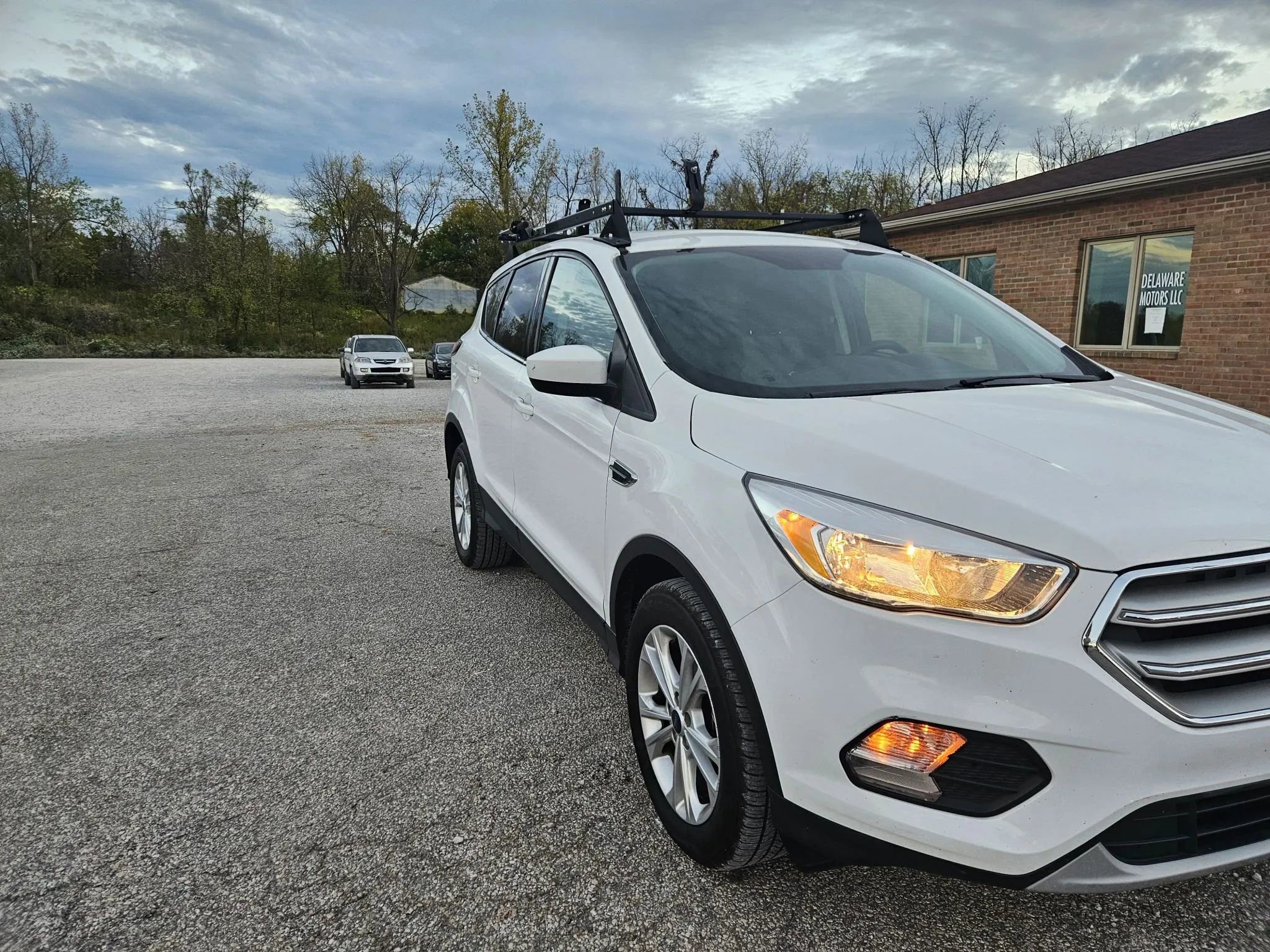 Used 2018 Ford Escape SE w/ SE Sync 3 Package image 5