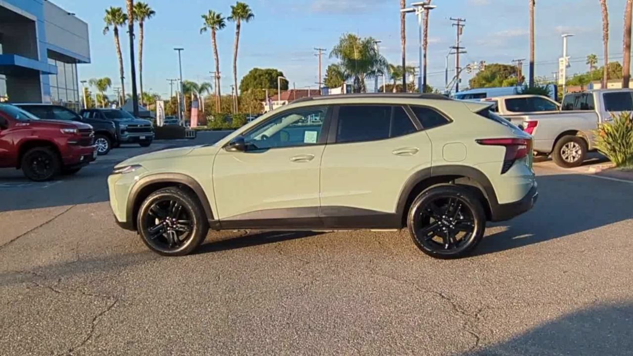 Used 2025 Chevrolet Trax ACTIV w/ Driver Confidence Package FWD image 5