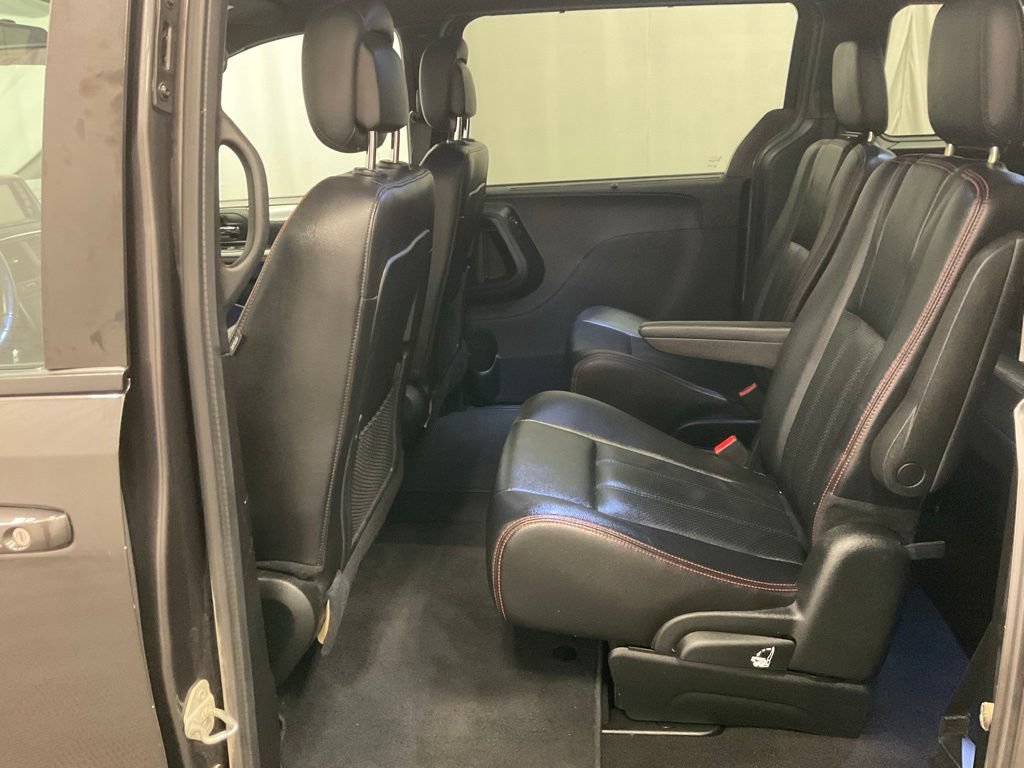 Used 2018 Dodge Grand Caravan GT FWD image 20