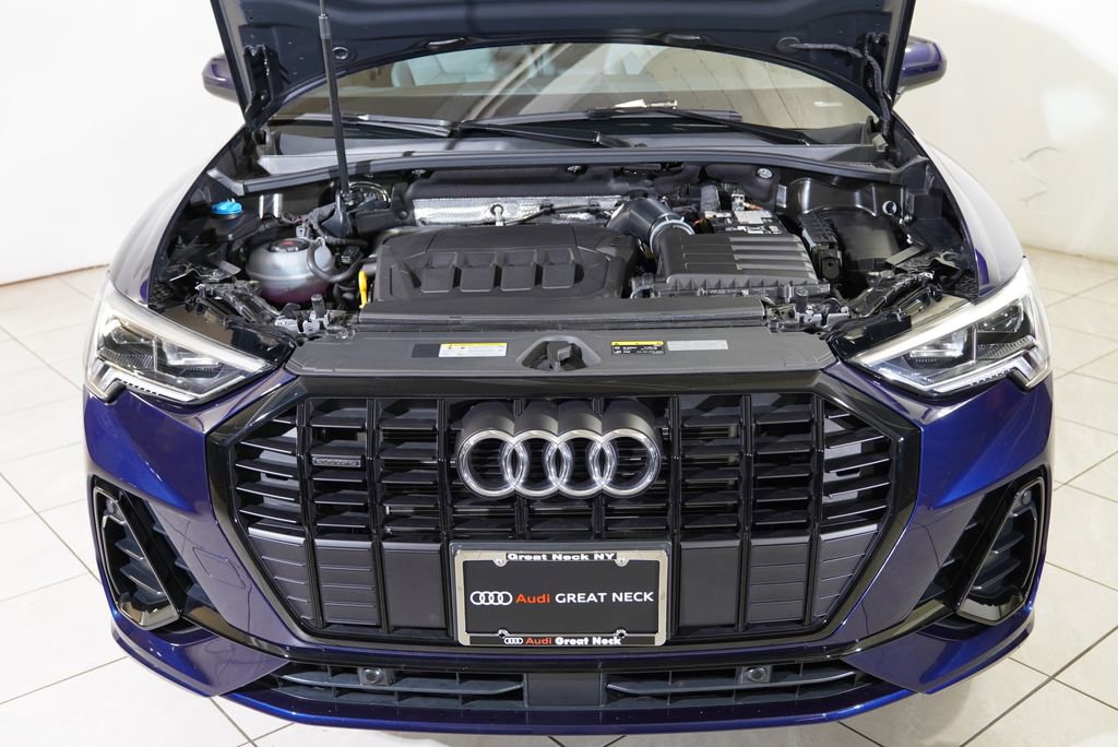 Certified 2025 Audi Q3 2.0T Premium w/ Convenience Package image 18