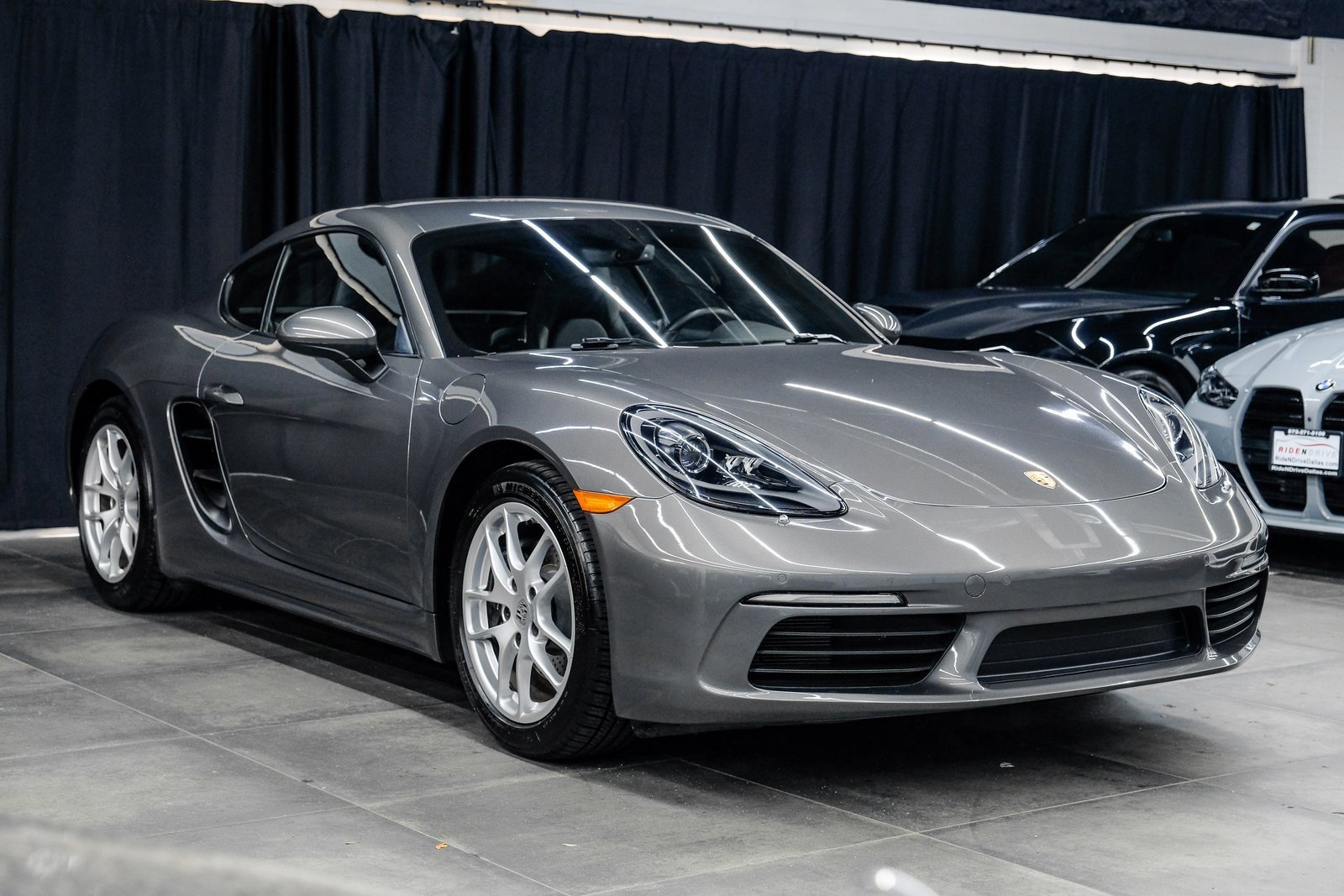 Used 2022 Porsche 718 Cayman image 9