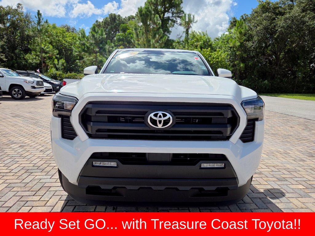 Used 2026 Toyota Tacoma SR5 AWD/4WD image 3