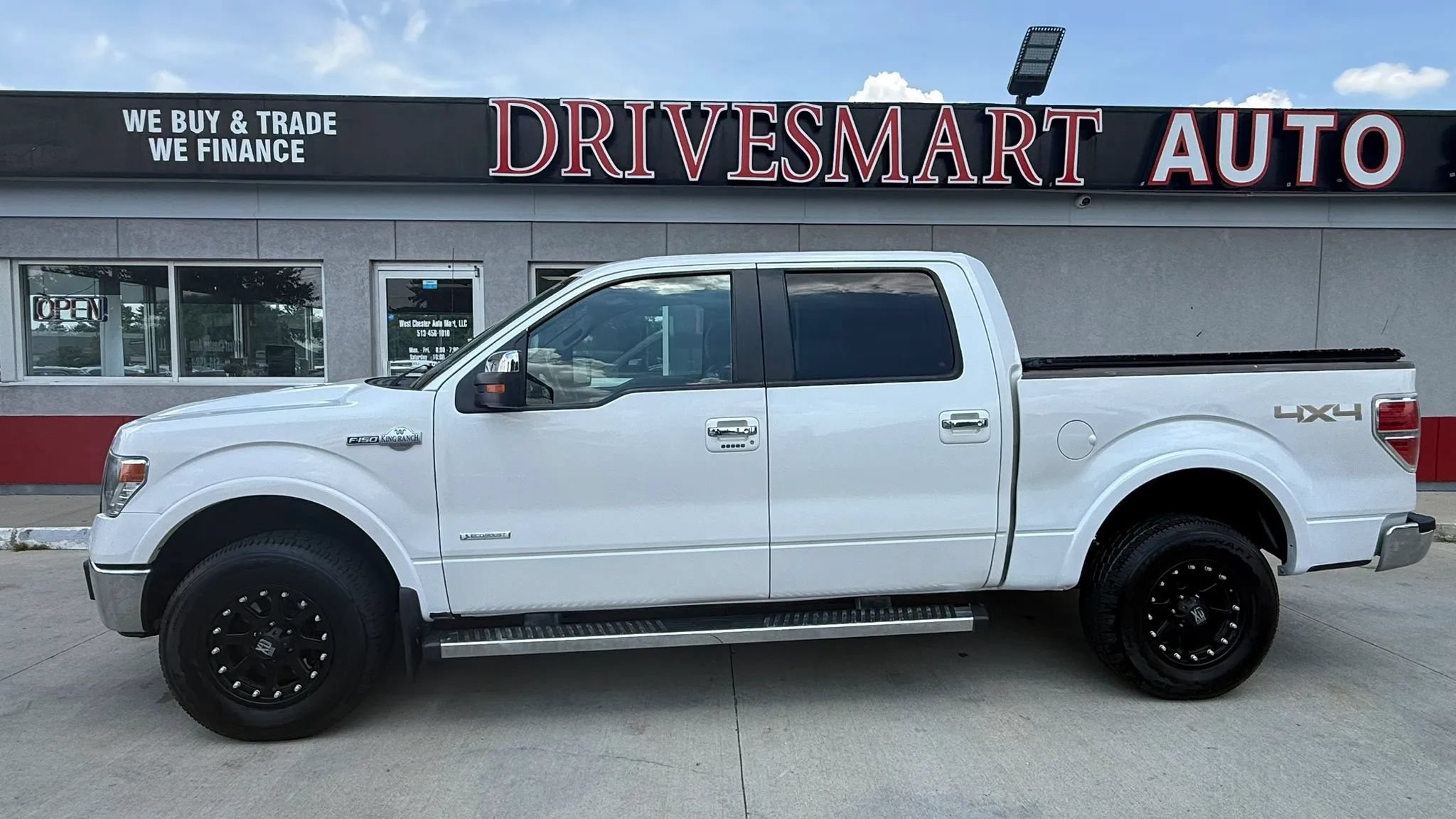 Used 2014 Ford F150 King Ranch w/ King Ranch Luxury Package AWD/4WD image 5