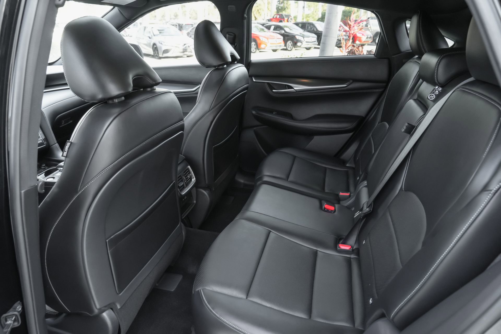 Used 2025 INFINITI QX55 Luxe w/ Cargo Package image 31