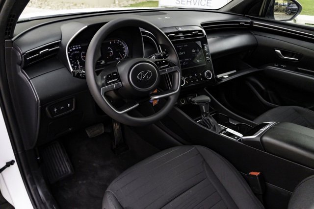 Certified 2024 Hyundai Santa Cruz SE image 8