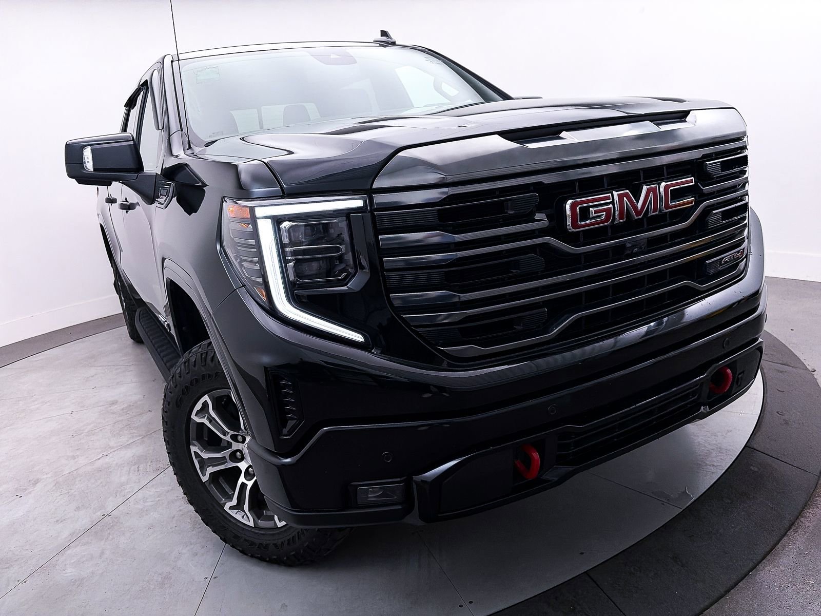 Used 2022 GMC Sierra 1500 AT4 w/ AT4 Premium Package AWD/4WD image 10