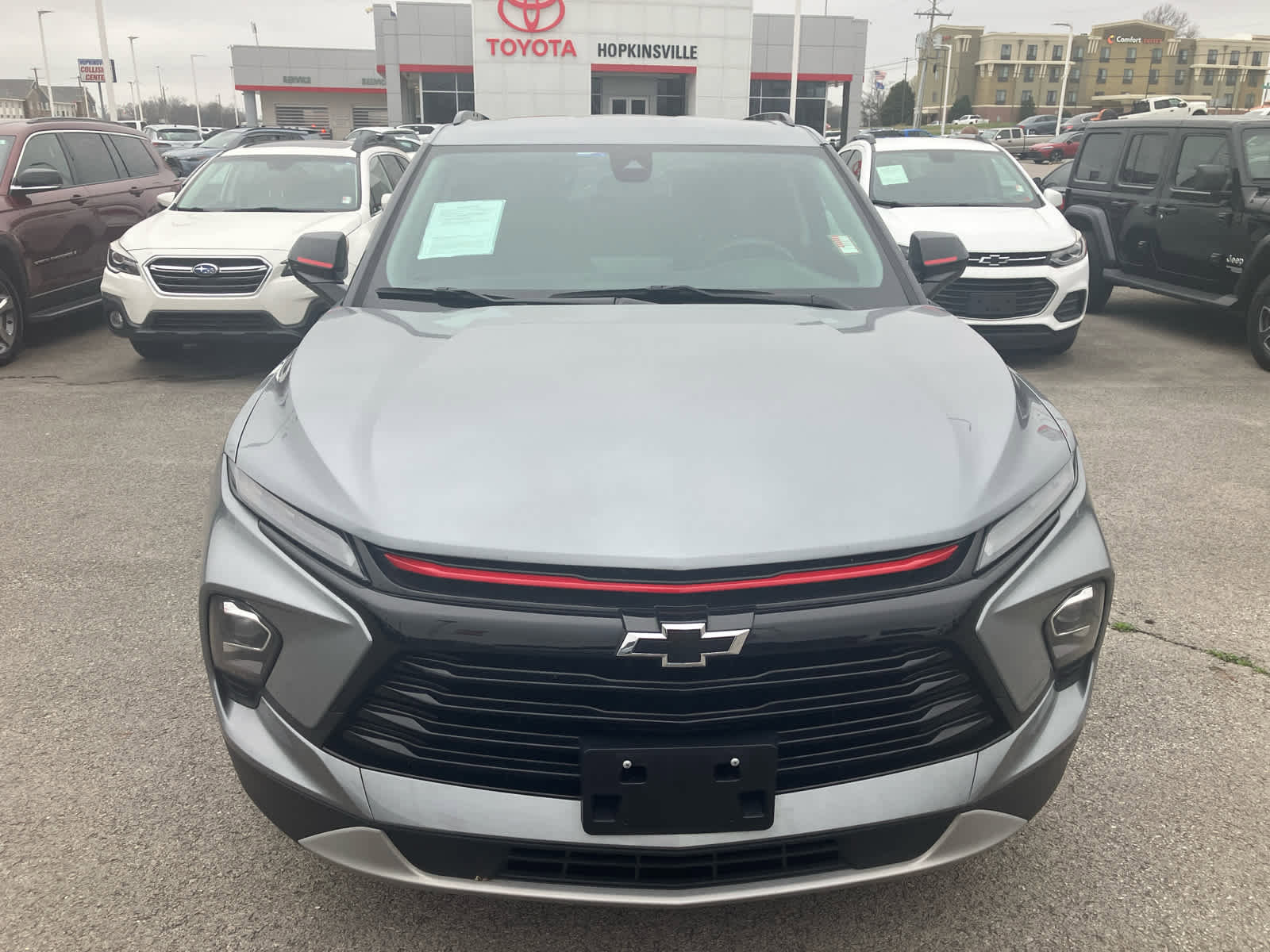 Used 2024 Chevrolet Blazer LT w/ Redline Edition FWD image 2