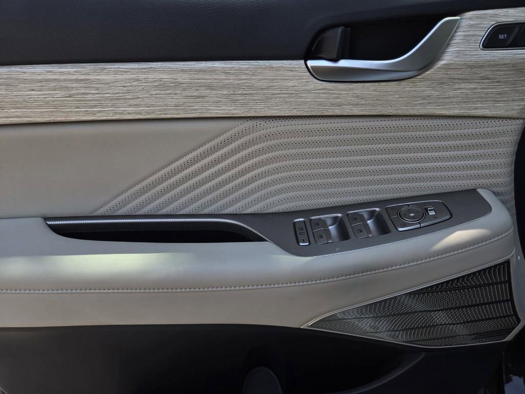 Certified 2025 Hyundai Palisade Calligraphy image 21