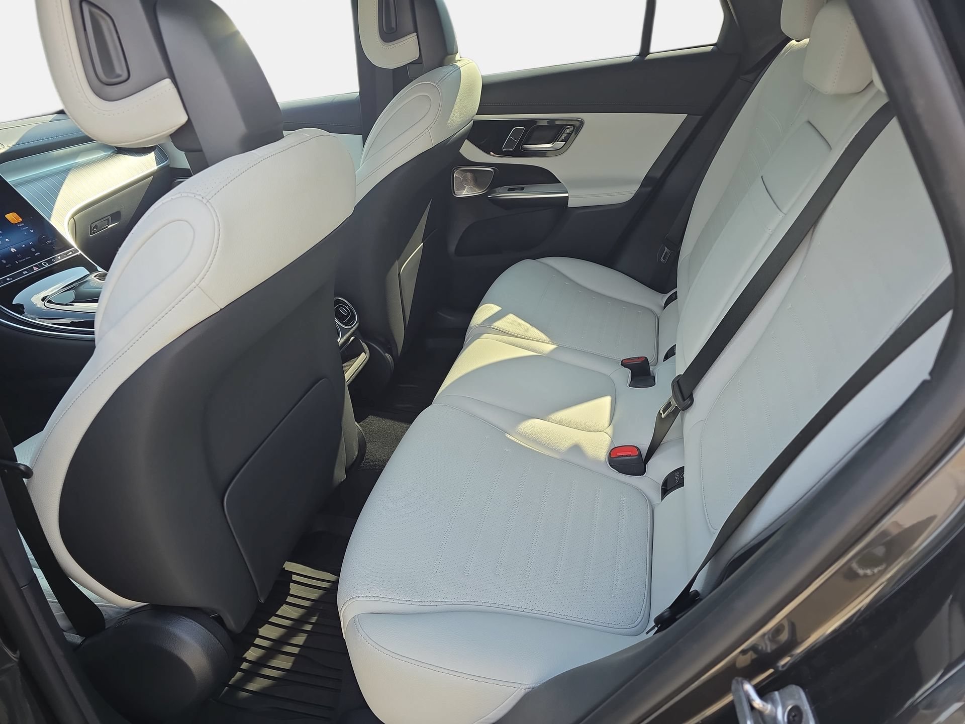 Certified 2026 Mercedes-Benz GLC 300 4MATIC image 14