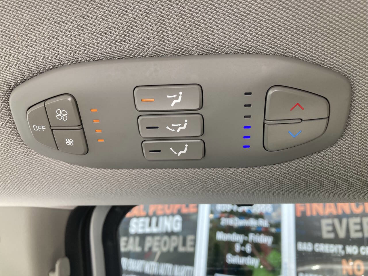 Used 2019 Kia Sedona EX image 40