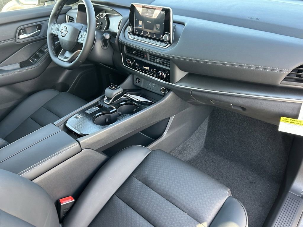 New 2026 Nissan Rogue SV image 8