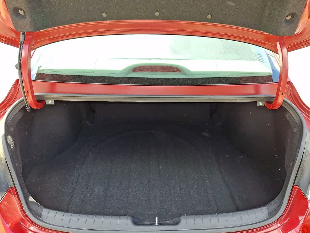Used 2024 Hyundai Elantra SEL FWD image 29