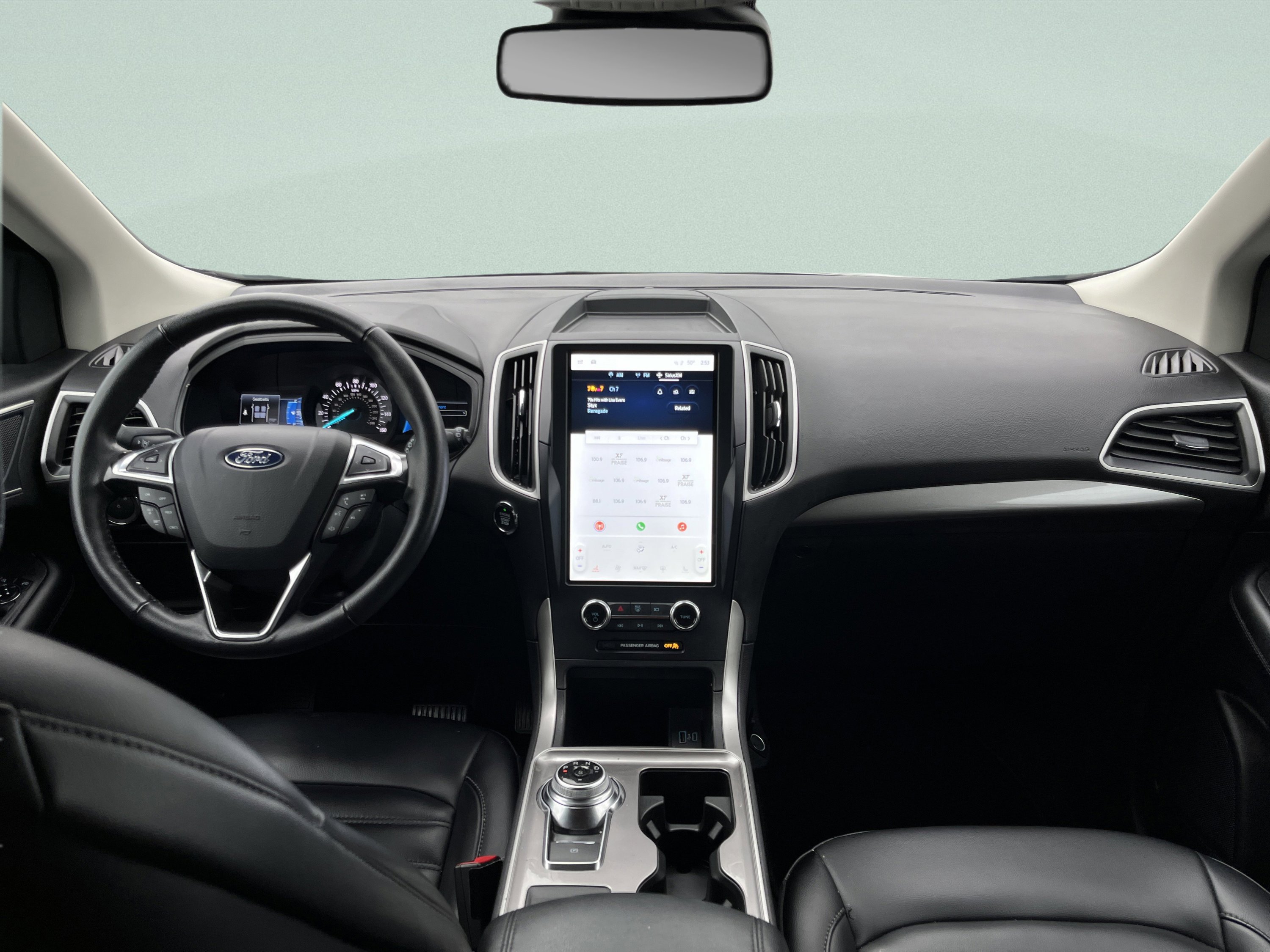 Used 2024 Ford Edge SEL image 25