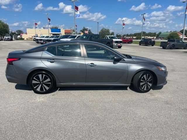 Used 2022 Nissan Altima 2.5 SV FWD image 13