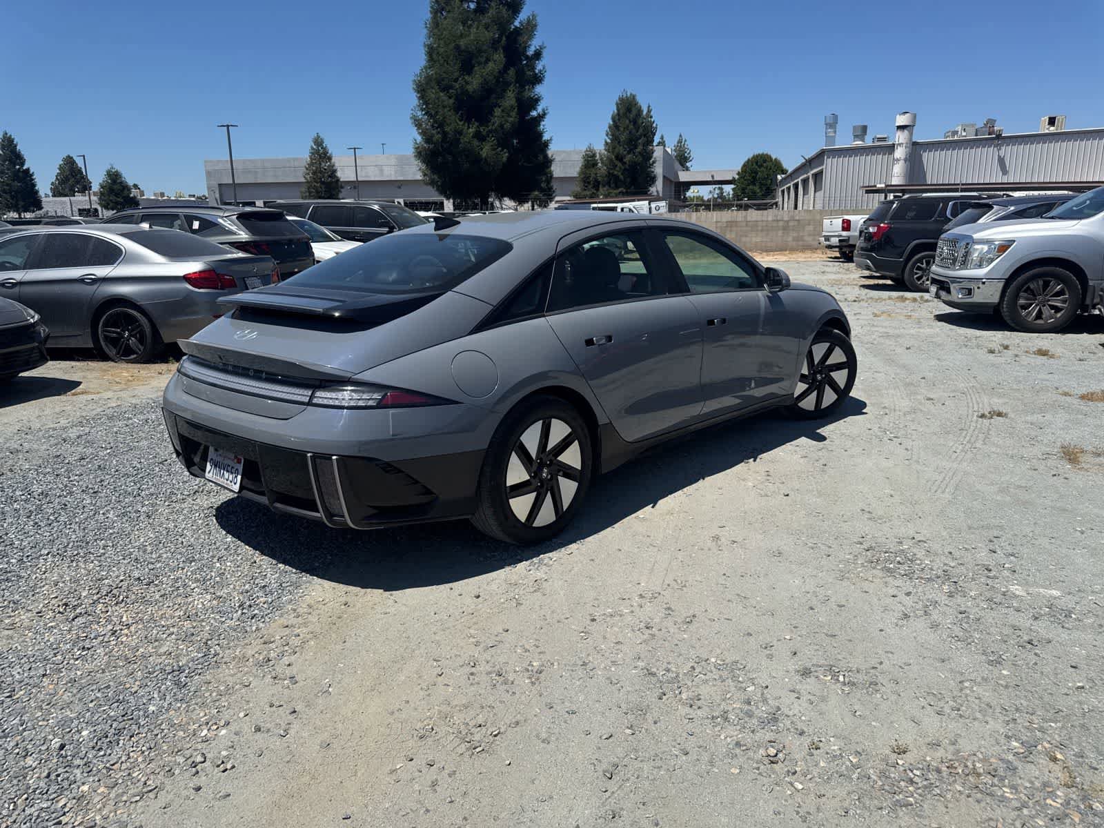 Used 2024 Hyundai Ioniq 6 SE RWD image 5