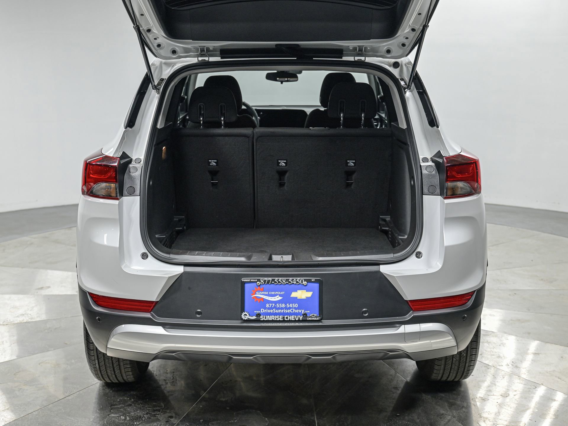 Used 2024 Chevrolet TrailBlazer LT w/ LT Cold Weather Package image 6