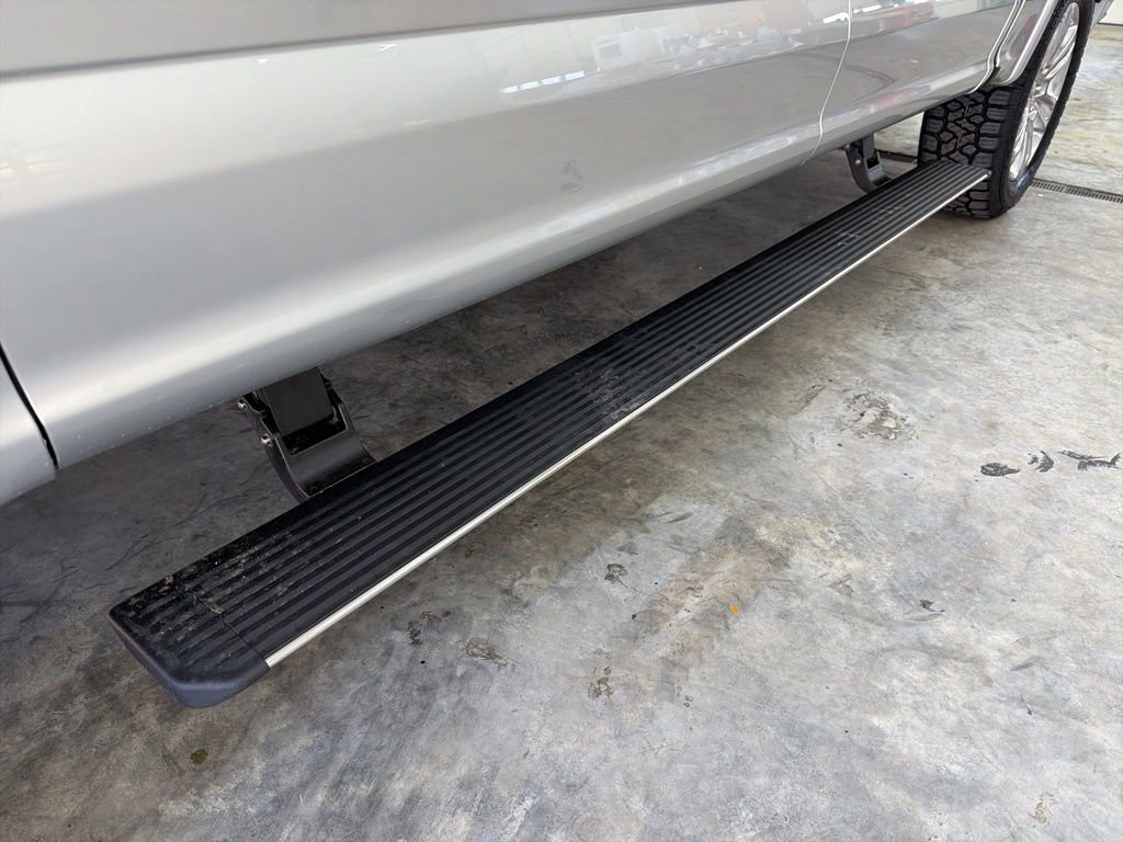 Used 2018 Ford F150 Platinum w/ Equipment Group 701A Luxury image 15
