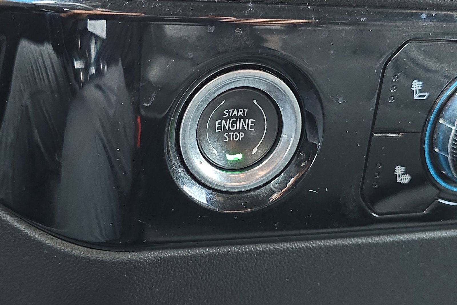 Used 2023 GMC Sierra 1500 Elevation image 33