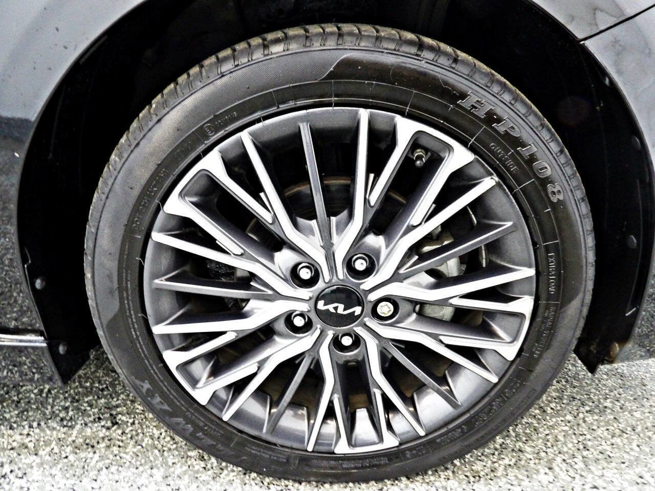 Used 2022 Kia Forte GT-Line w/ GT-Line Premium Package image 23