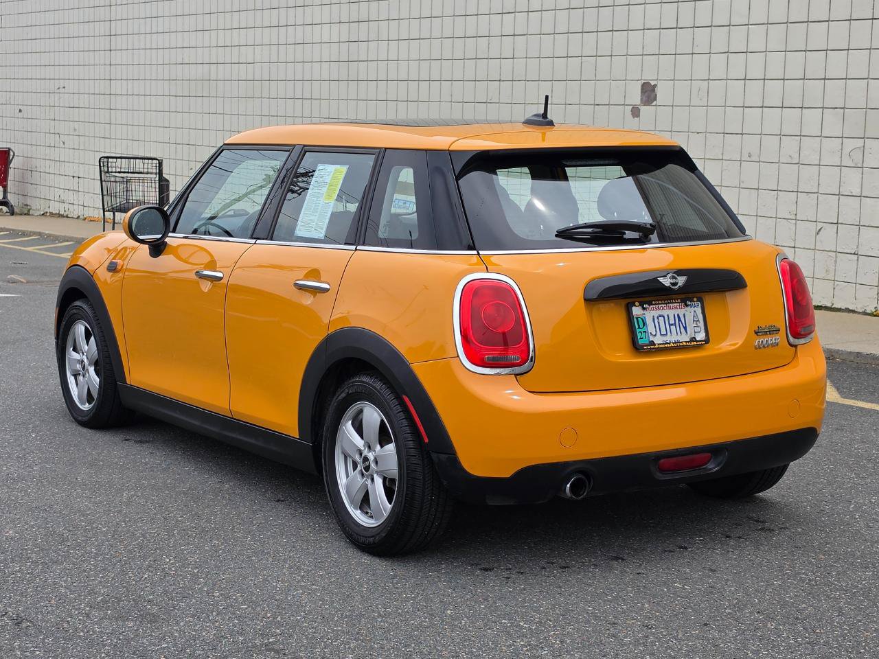 Used 2016 MINI Cooper 4-Door Hardtop FWD image 5