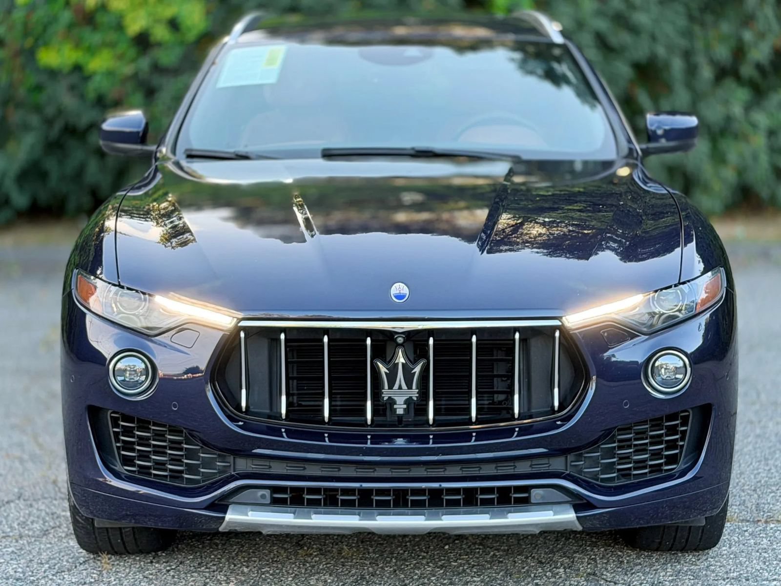 Used 2018 Maserati Levante GranLusso AWD/4WD image 35
