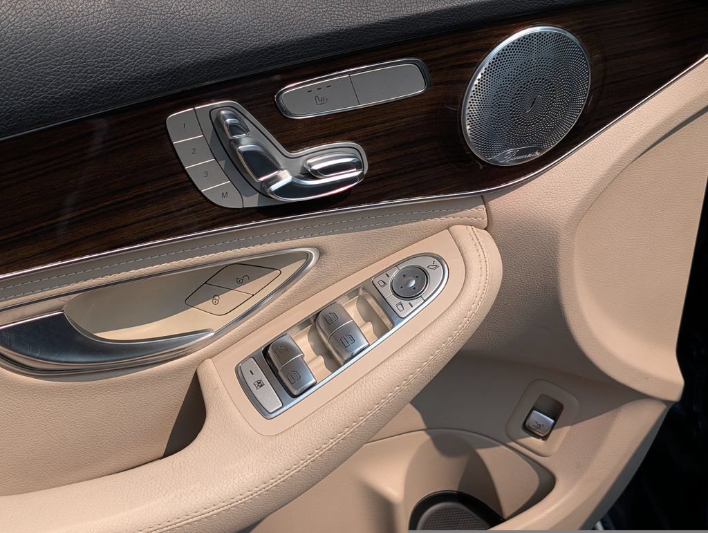 Used 2015 Mercedes-Benz C 300 4MATIC Sedan image 14