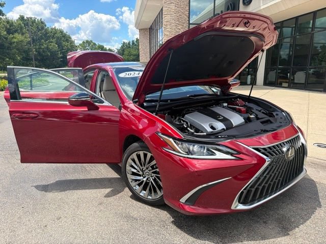 Used 2024 Lexus ES 350 w/ Technology Package FWD image 9