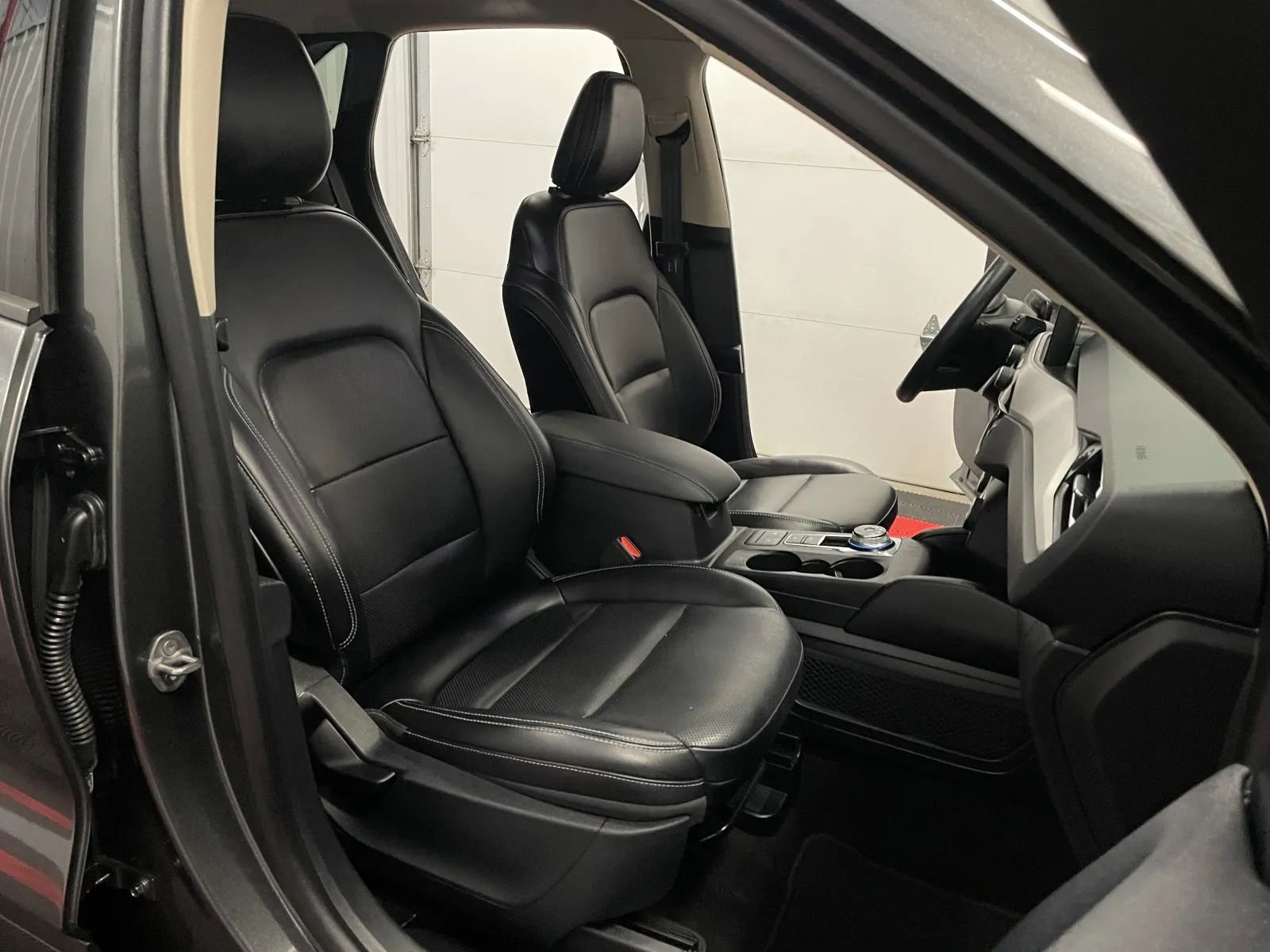 Used 2020 Ford Escape SEL AWD/4WD image 43