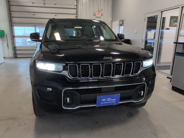 Used 2022 Jeep Grand Cherokee Overland w/ Luxury Tech Group IV AWD/4WD image 45