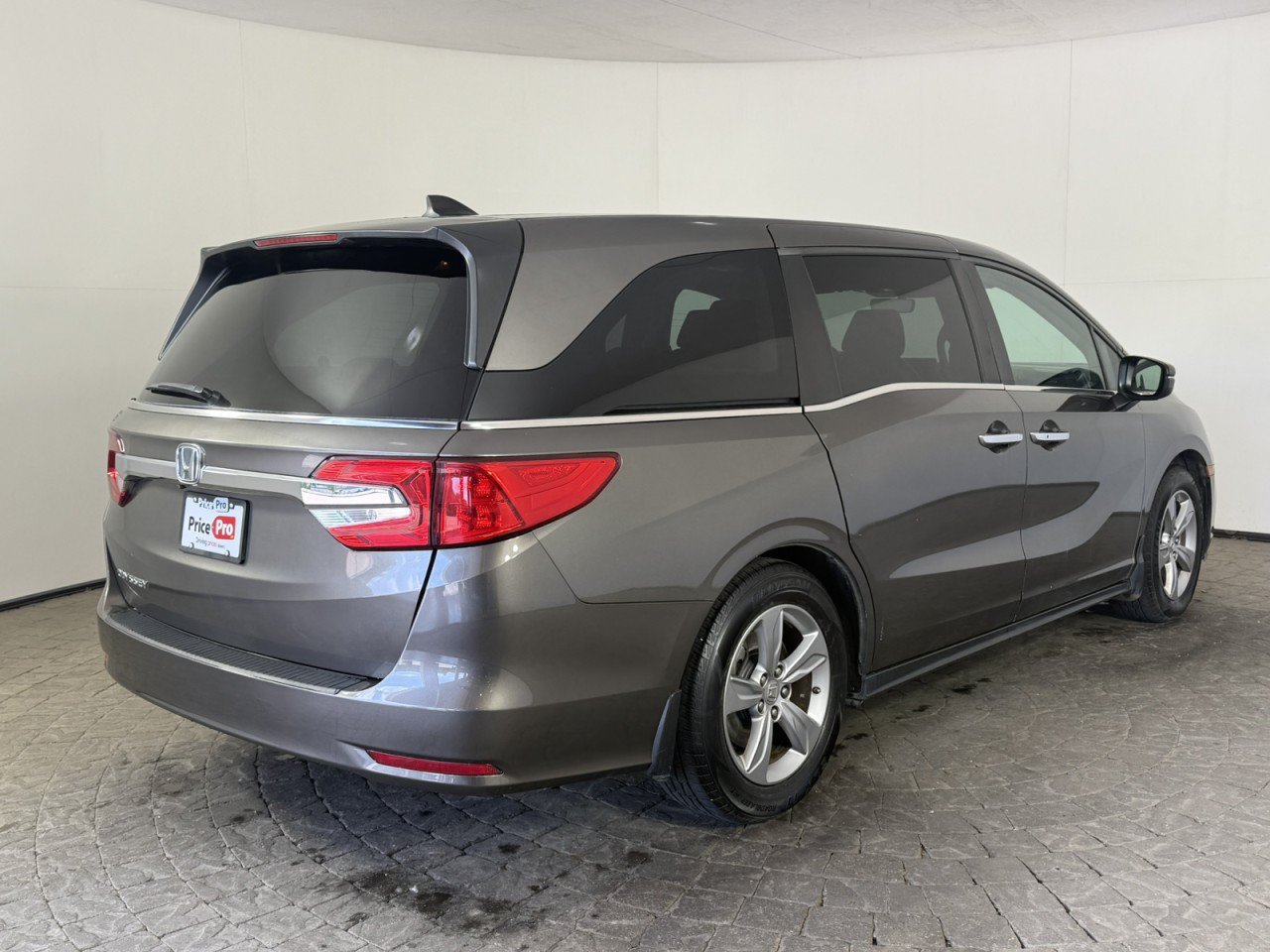 Used 2018 Honda Odyssey EX-L image 9