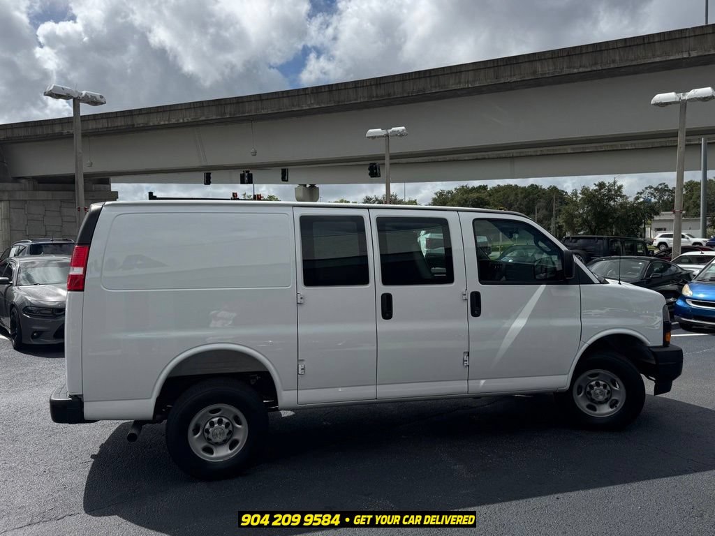 Used 2026 Chevrolet Express 2500 w/ Driver Convenience Package RWD image 8
