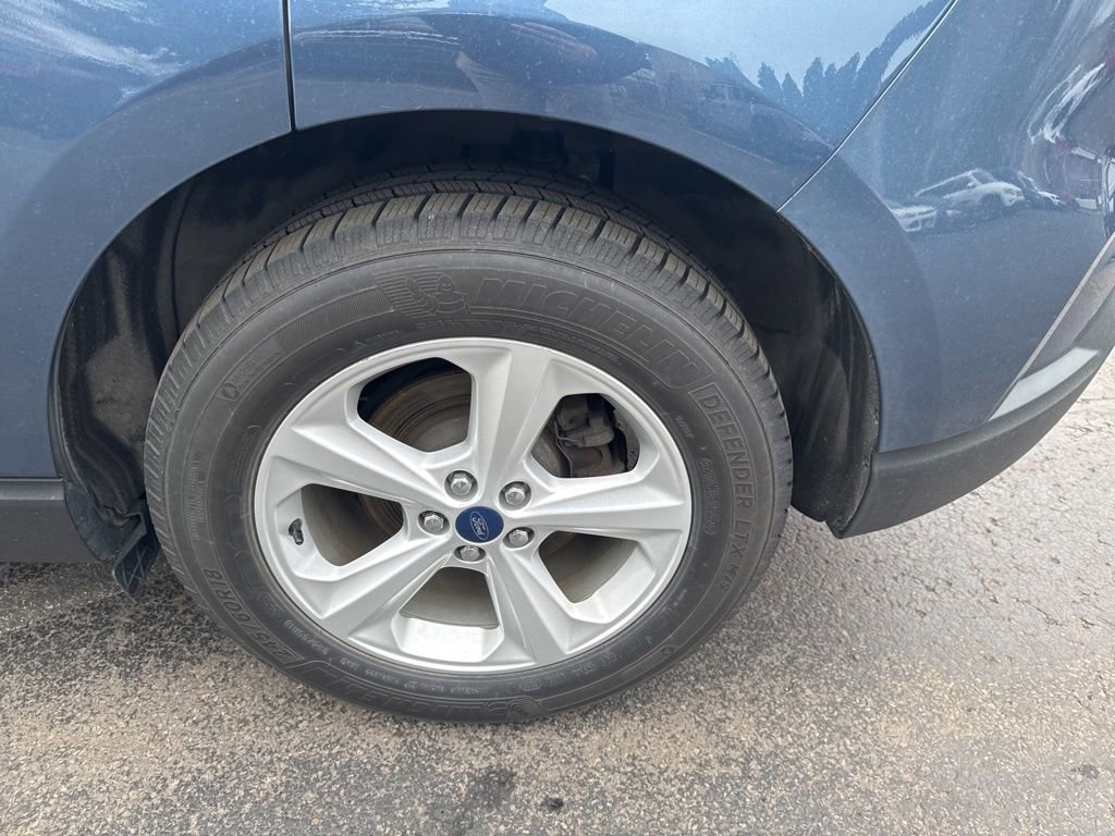 Certified 2019 Ford Edge SE image 12