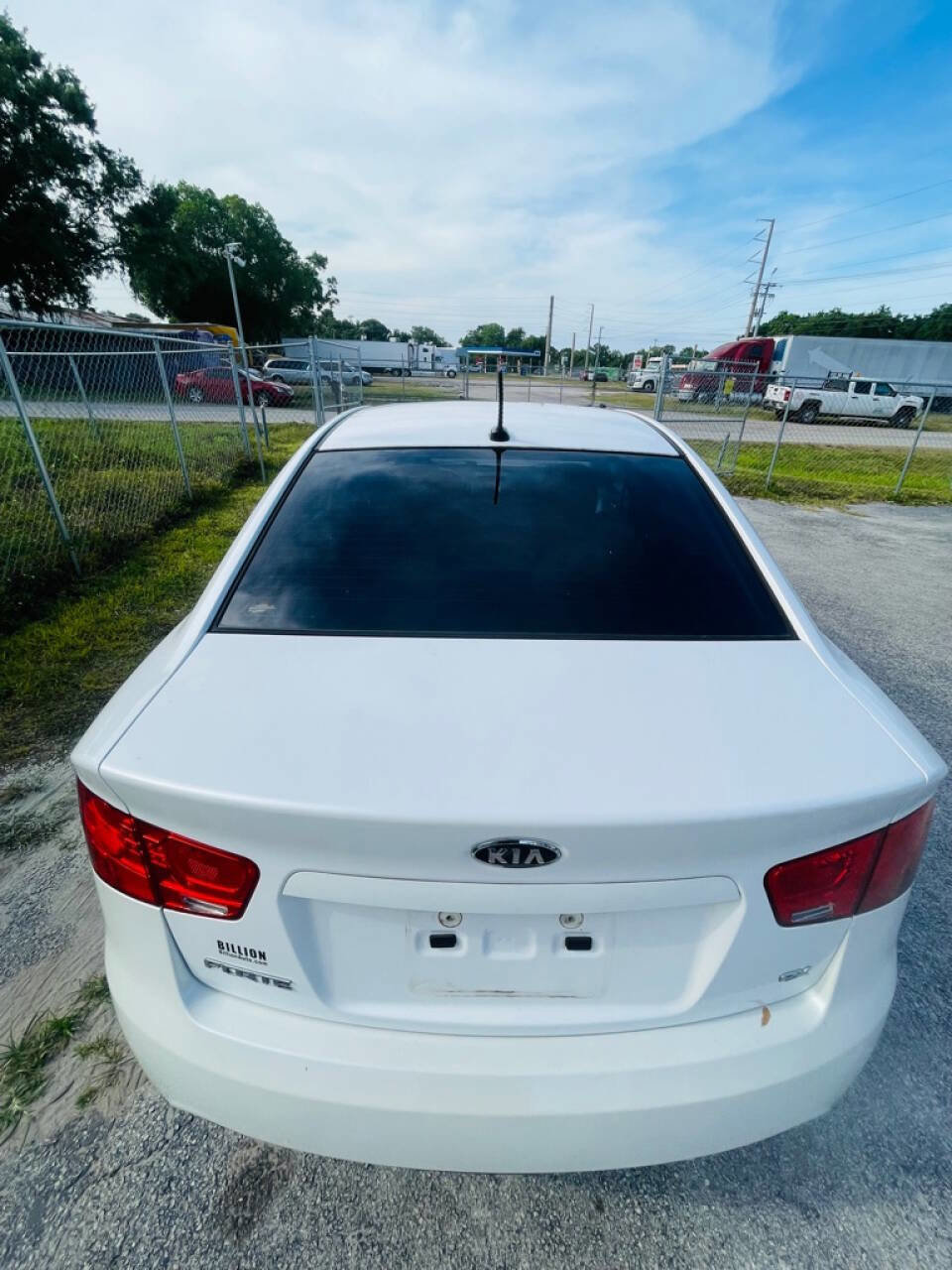 Used 2013 Kia Forte EX w/ Premium Pkg image 9