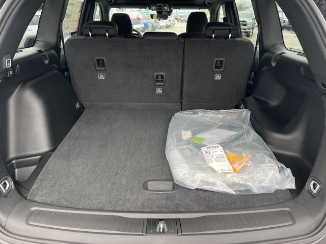 New 2025 Jeep Grand Cherokee 4WD image 24