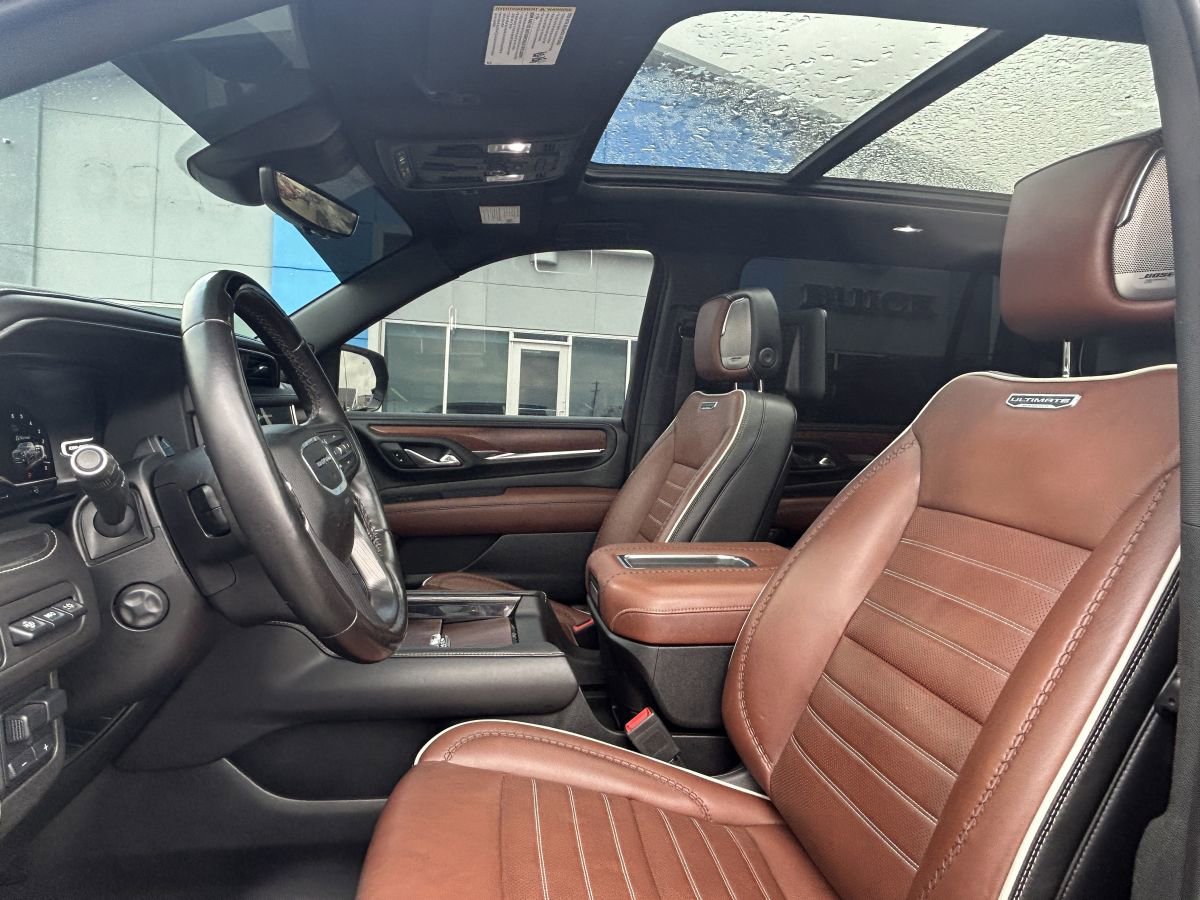 Used 2023 GMC Yukon XL Denali Ultimate w/ LPO, Floor Liner Package image 9