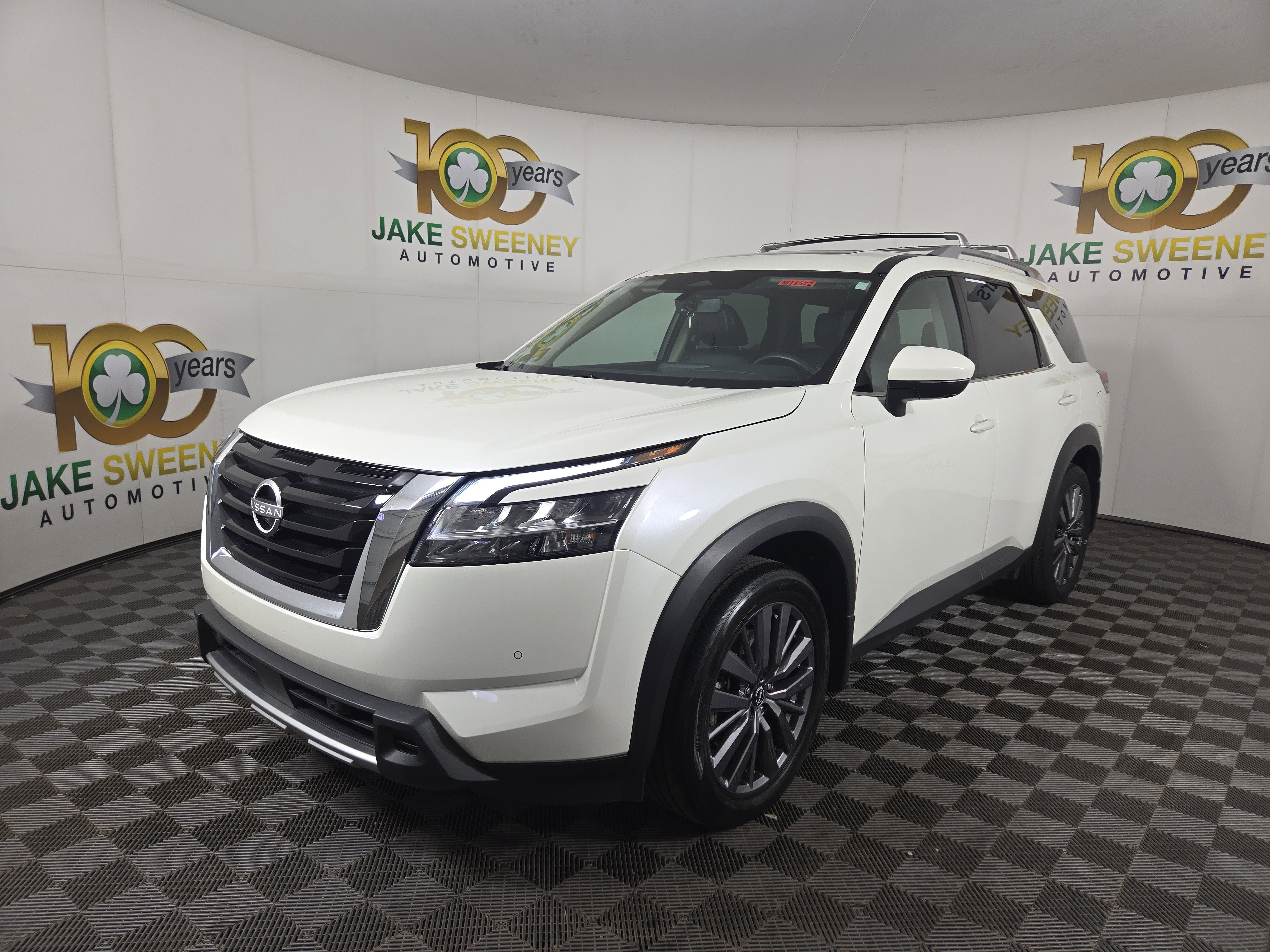 Used 2024 Nissan Pathfinder SL w/ SL Premium Package image 4