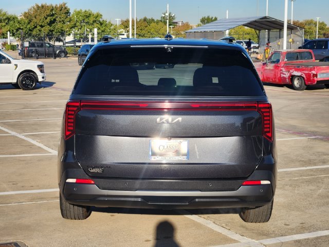 Used 2025 Kia Carnival SX Prestige FWD image 13