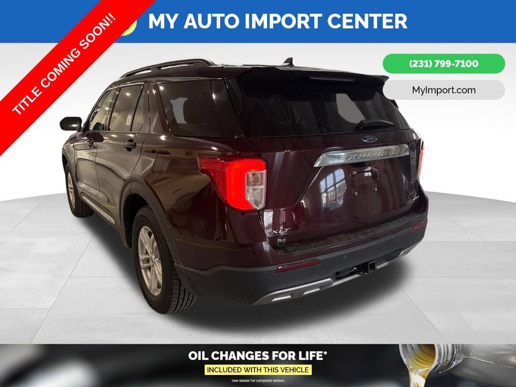 Used 2022 Ford Explorer XLT w/ Equipment Group 202A image 5