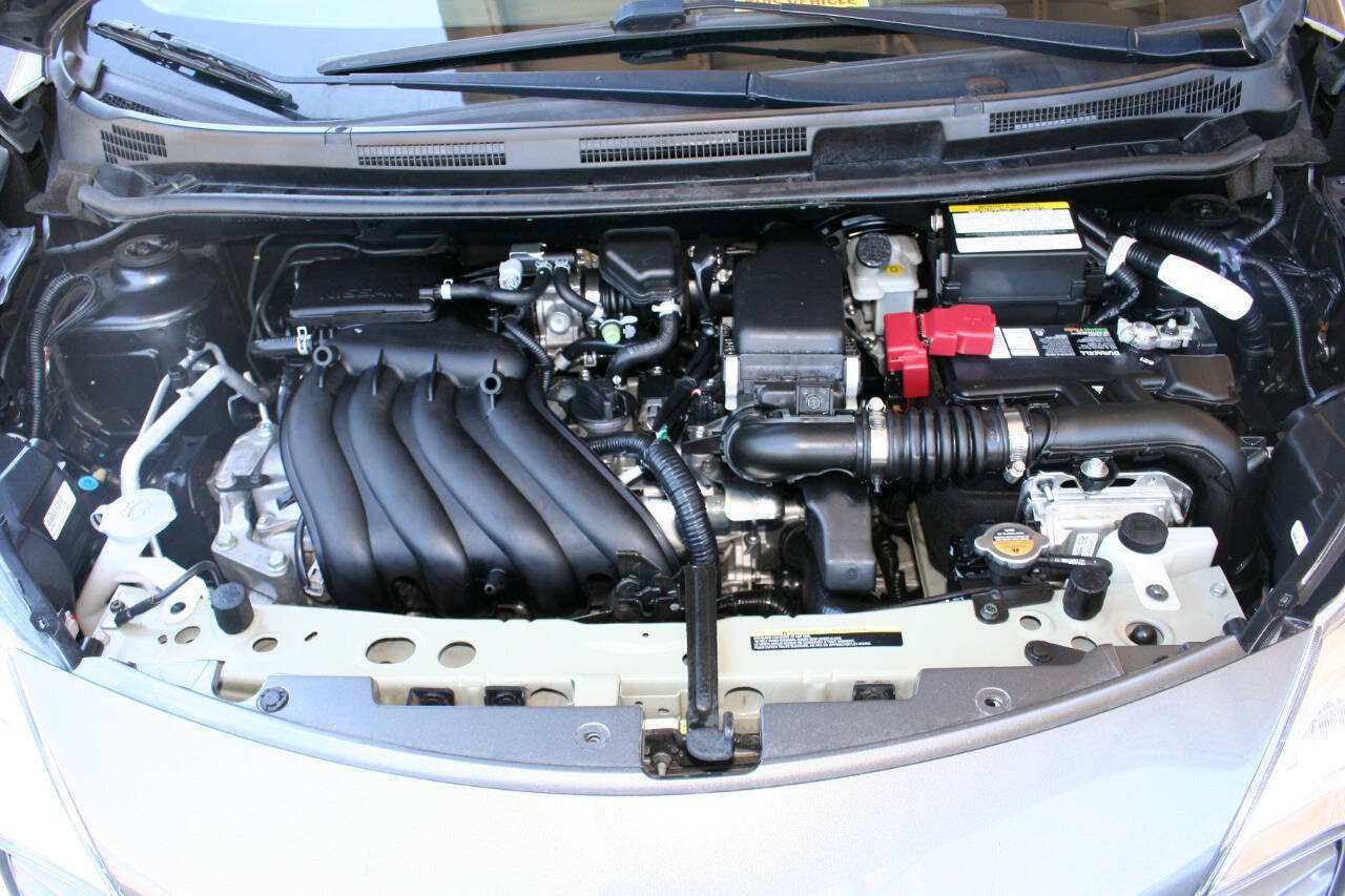 Used 2016 Nissan Versa Note SV FWD image 12