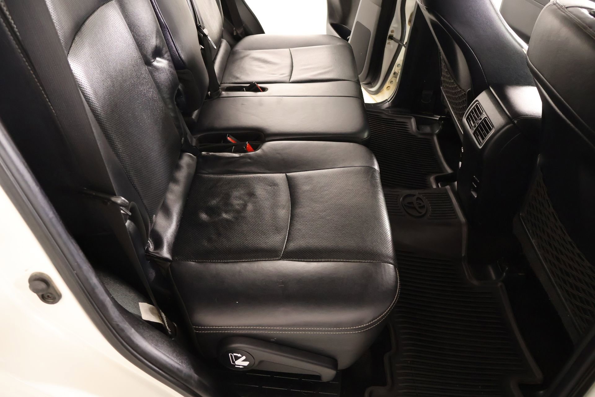 Used 2018 Toyota 4Runner Limited image 15