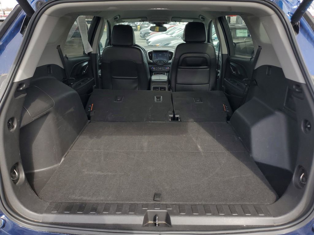 Used 2023 GMC Terrain SLT image 27