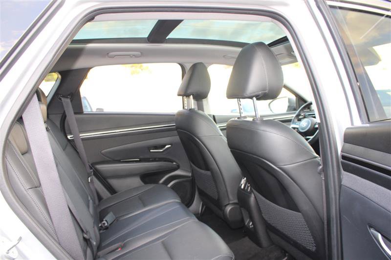 Used 2022 Hyundai Tucson Limited image 16