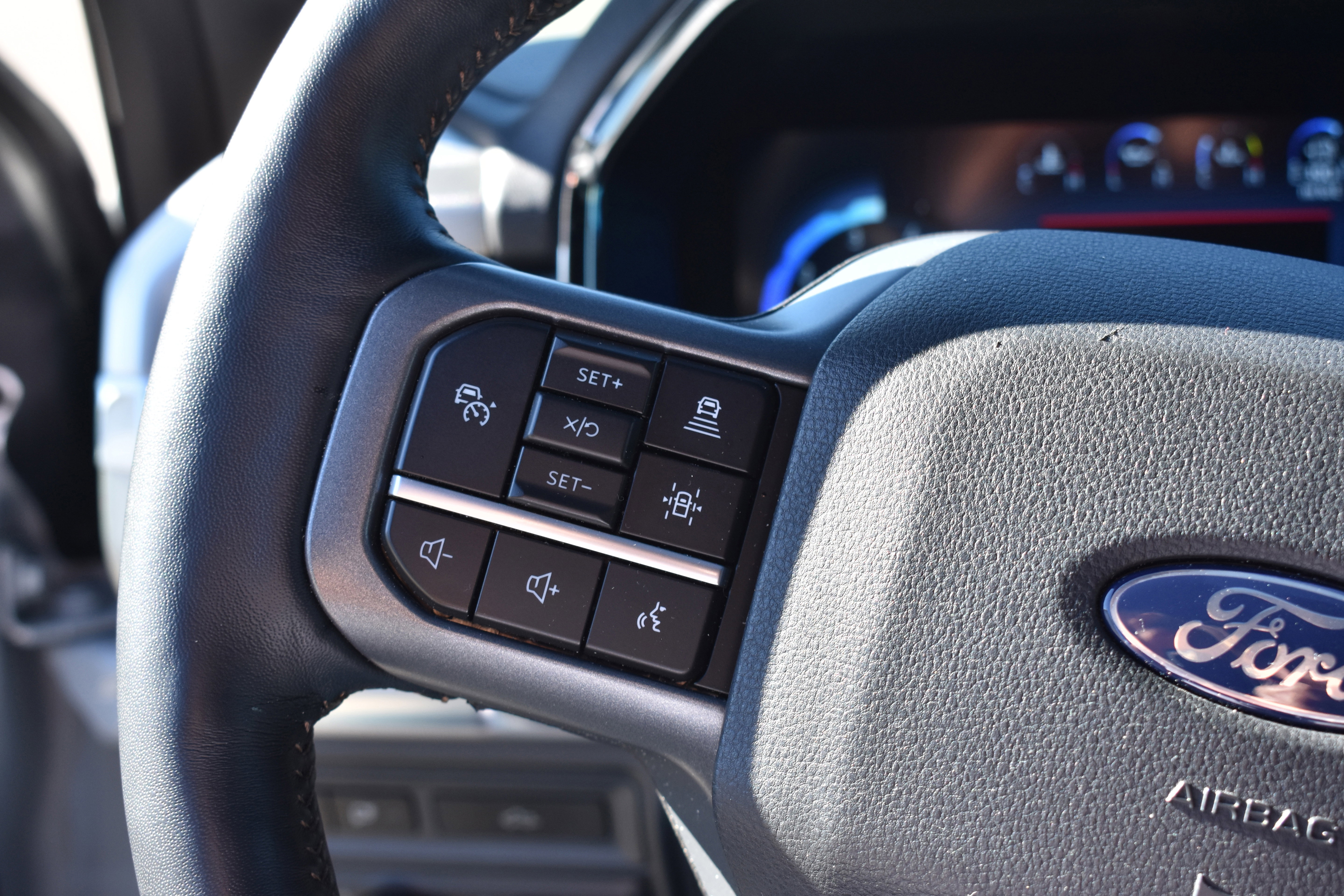 Used 2024 Ford F150 Lariat w/ Bed Utility Package image 15