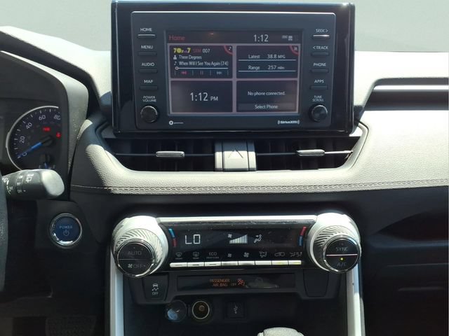 Used 2021 Toyota RAV4 XLE AWD/4WD image 18