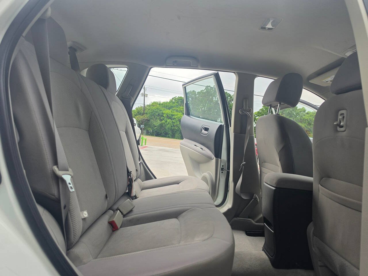 Used 2015 Nissan Rogue S w/ Convenience Package FWD image 28