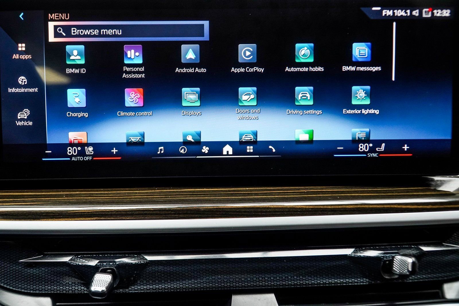Used 2025 BMW X5 xDrive50e AWD/4WD image 22