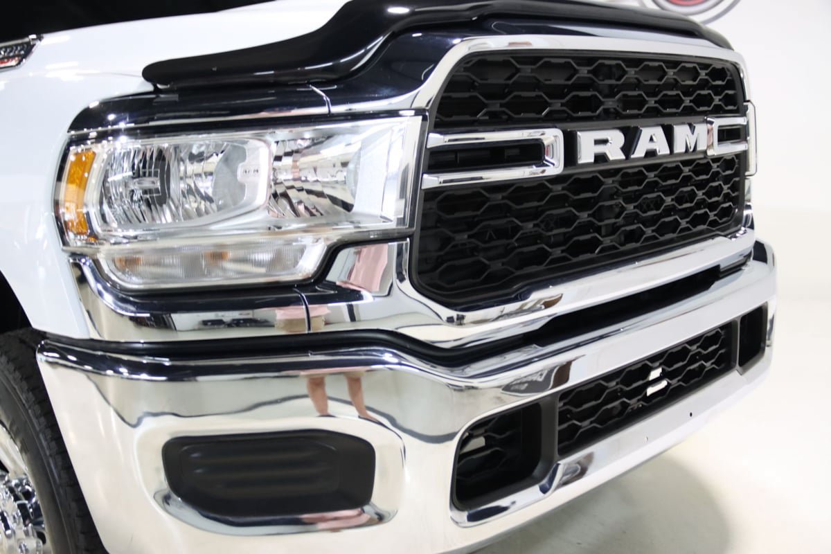 Used 2024 RAM 2500 Tradesman w/ Chrome Appearance Group AWD/4WD image 27