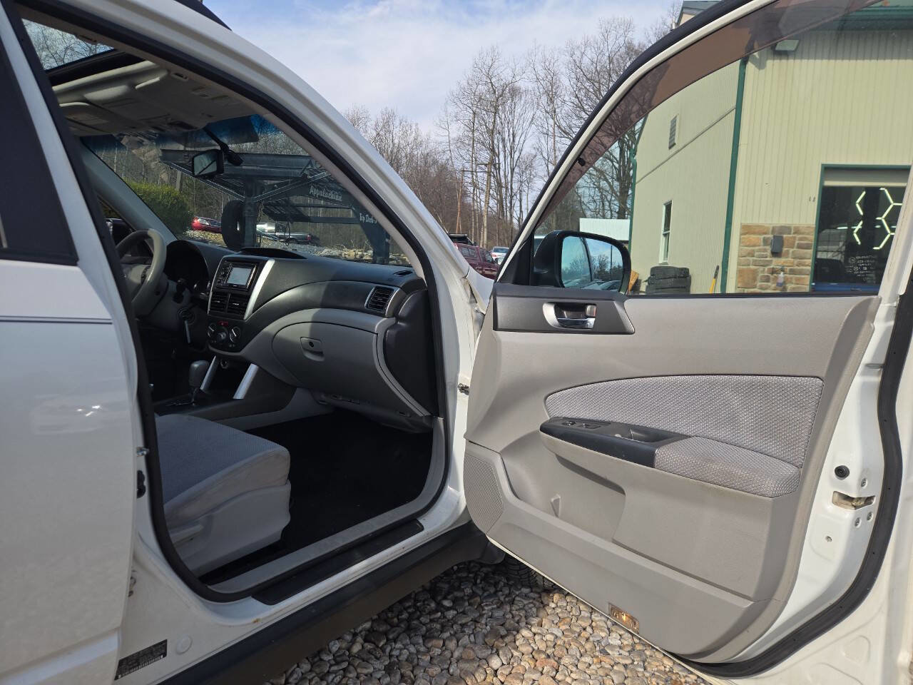 Used 2011 Subaru Forester 2.5X Premium AWD/4WD image 18