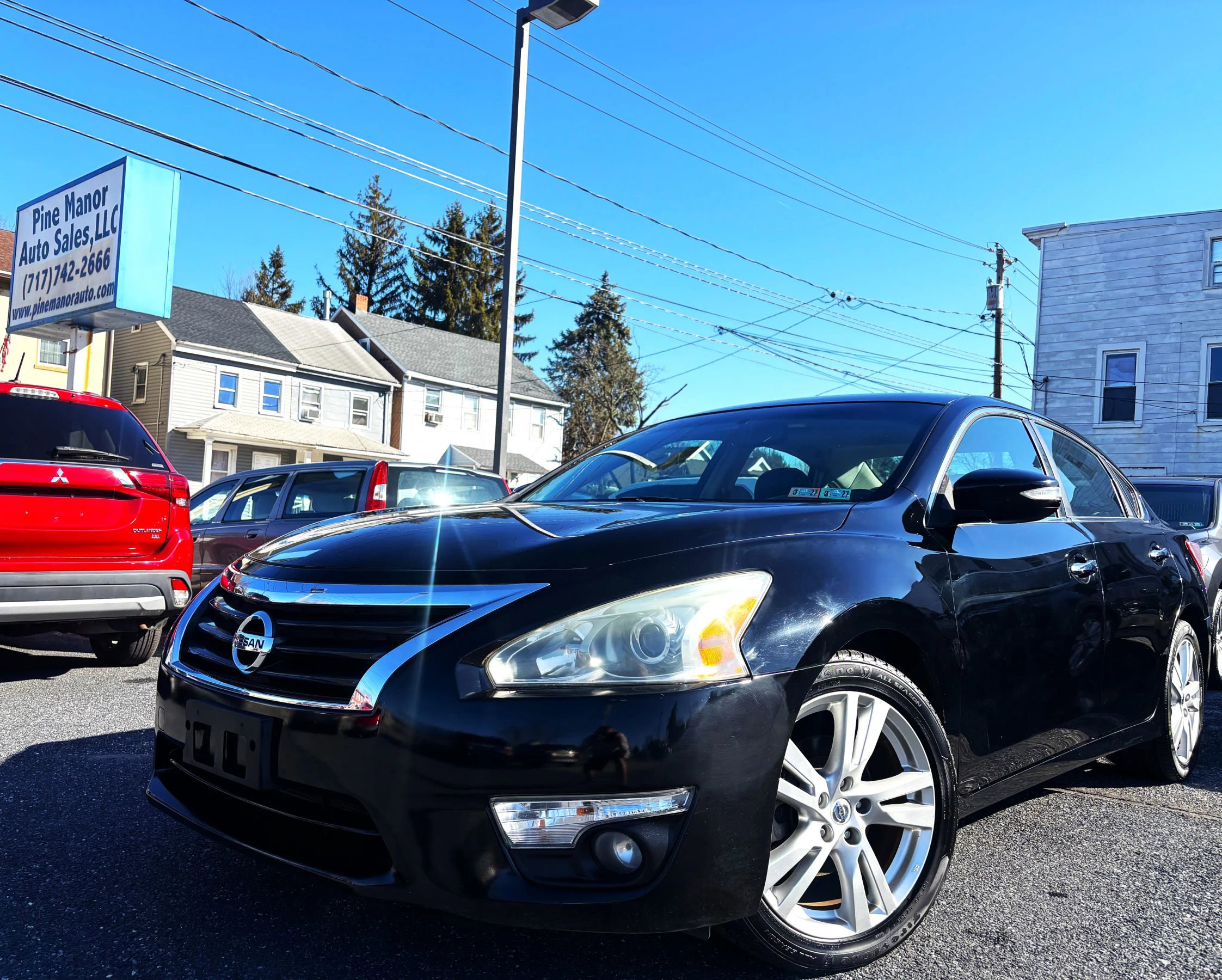 Used 2013 Nissan Altima 3.5 SL w/ Technology Pkg